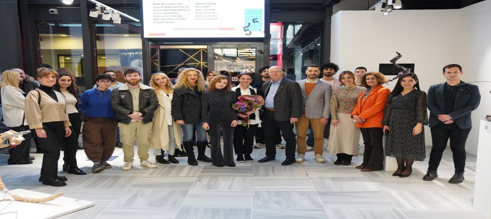 GENÇ SANATÇILARIN ÖZGÜN ESERLERİ BEYOĞLU’NDA SANATSEVERLERLE BULUŞTU