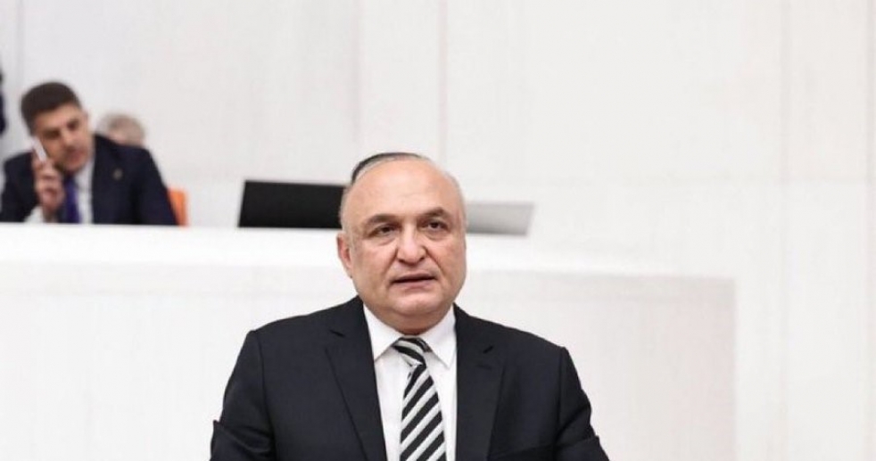 Gökan Zeybek’ten Bıçaklı Saldırı Sonrası Hastanede Tedavi Gören Melih Meriç’e Ziyaret