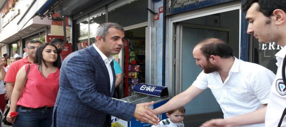 Gürsel Tekin’den CHP’de İhraç Tepkisi: “Yazıklar Olsun!”