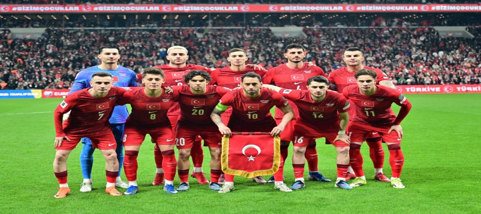 Hamza Özkan’dan A Milli Futbol Takımı’na Tebrik Mesajı