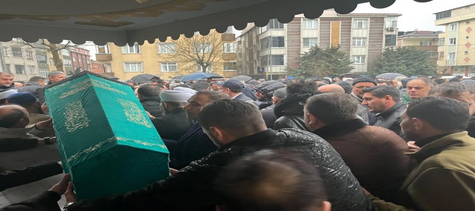 Hanifi Koç’un Acı Günü: Fatma Koç Son Yolculuğuna Uğurlandı: Sultangazi’de Binlerce Kişi Katıldı