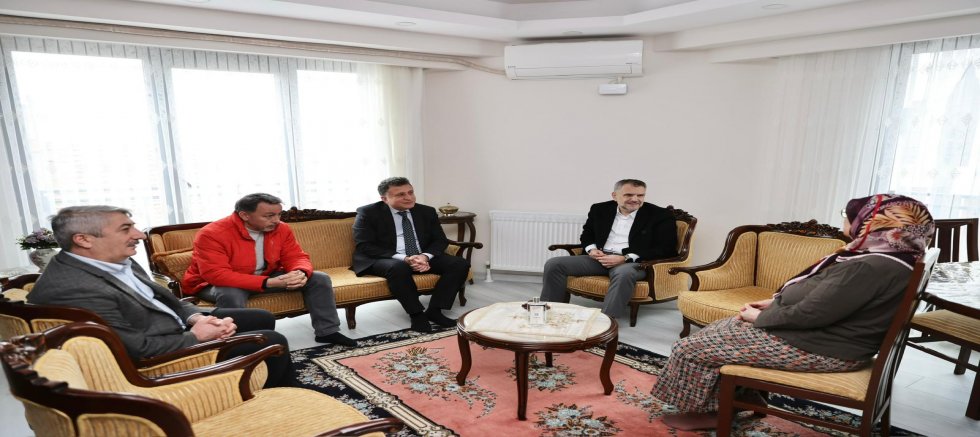 İbrahim Akın’dan şehit pilotun ailesine vefa ziyareti