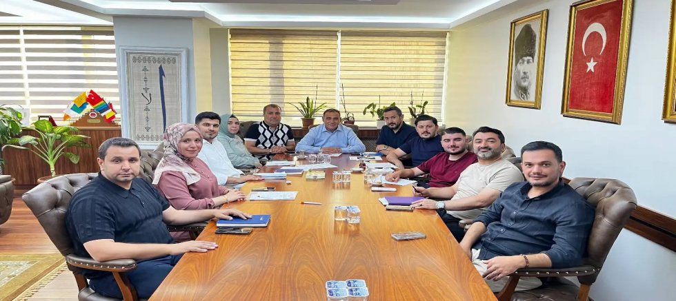  İmdat Kamacı: Haftalık Yönetim Kurulu Toplantısı İl Koordinatörü Ahmet Keserci'nin Katılımıyla Gerçekleştirildi
