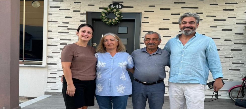 Kanber Koçak: “Tüm Annelerimizin Anneler Günü Kutlu Olsun”