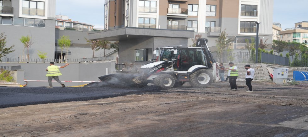Kartal’da Yol Yenileme Hamlesi: 17 Bin Ton Sıcak Asfalt Serilecek
