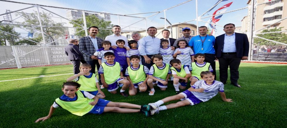 Kartal Yakacık Stadı'nın Açılışı Gerçekleştirildi