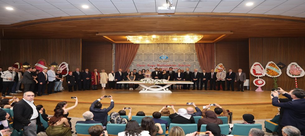 Kemal Eyyüpoğlu’nun Oğlu Egecan Eyüpoğlu, Nurçe Çetinkaya ile Dünyaevine Girdi.