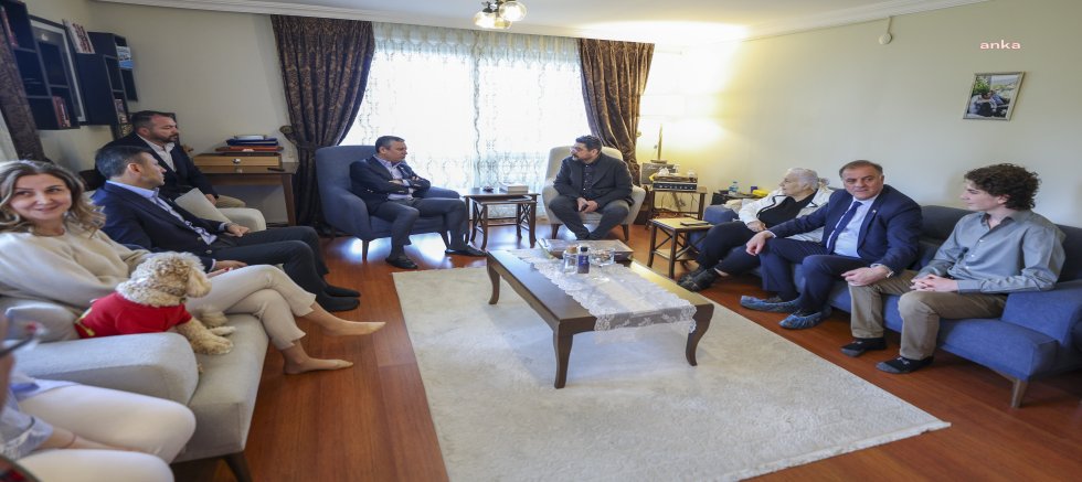 Özgür Özel, Buğra Gökce’nin ailesini ziyaret etti
