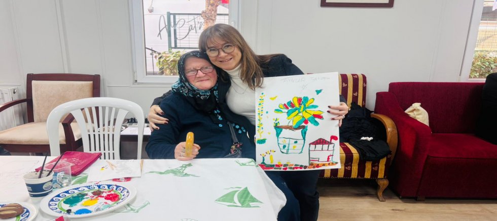 SARIYER BELEDİYESİ’NDEN İLERİ YAŞ GRUBUNA ÖZEL “BİTKİ ÇİZİM ATÖLYESİ”