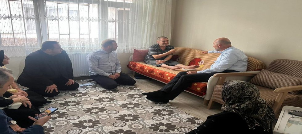 Süleyman Soylu, Beyoğlu Halıcıoğlu’nda vatandaşların evlerine konuk oldu