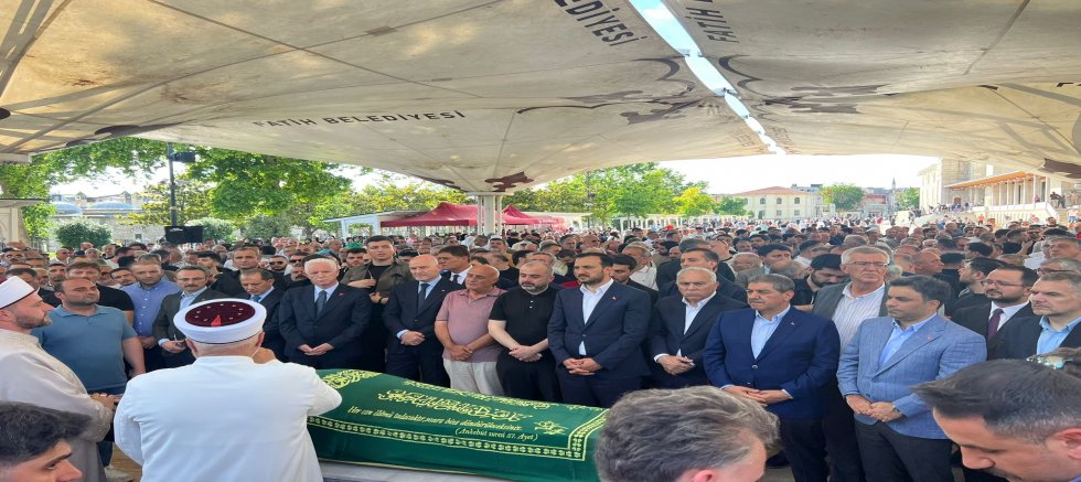 Süleyman Soylu, Fatih Karaismailoğlu'nun Annesi Fatma Karaismailoğlu'nu Son Yolculuğuna Uğurladı