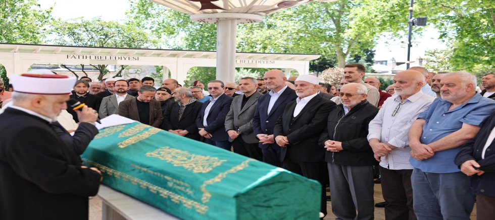 Süleyman Soylu, Hacı Remziye Ayılmaz’ı Son Yolculuğuna Uğurladı