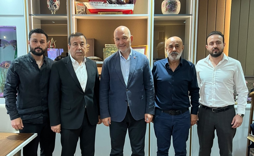 Süleyman Soylu İstanbul'da Belediye Yöneticilerini Ağırladı, Kallıoğlu Ailesine Taziye Ziyareti Gerçekleştirdi