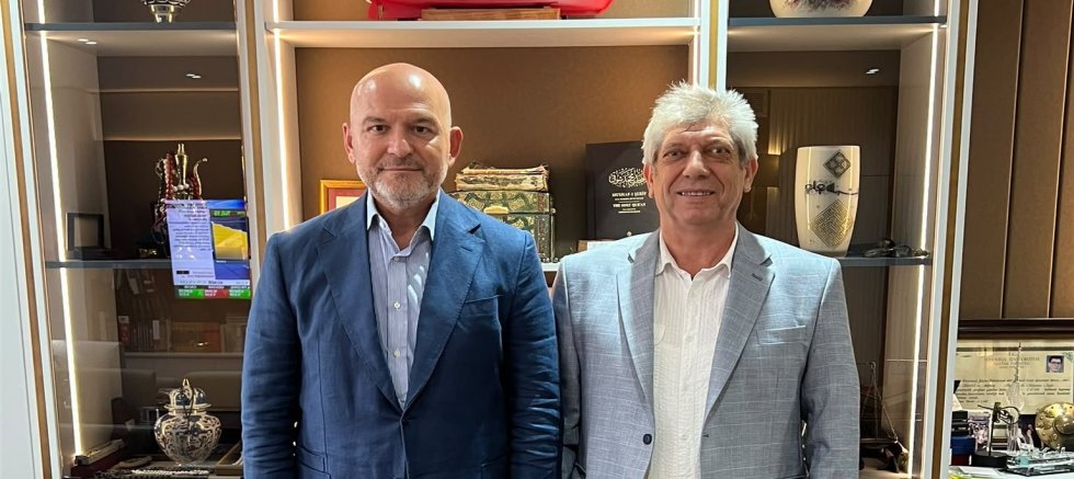 Süleyman Soylu, İstanbul’daki Ofisinde Misafirlerini Ağırladı