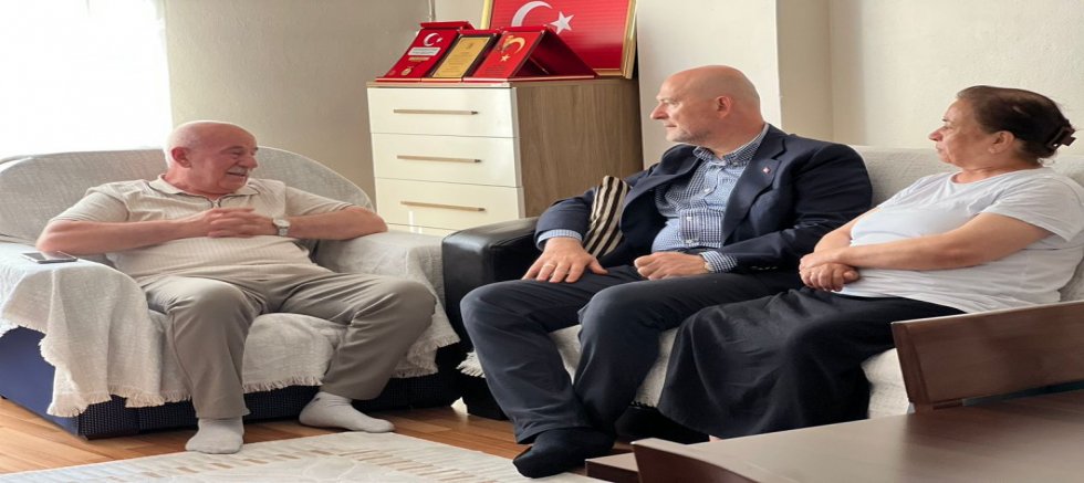 Süleyman Soylu, Şehit Nuri Şener'in Ailesini Şişli'de Ziyaret Etti