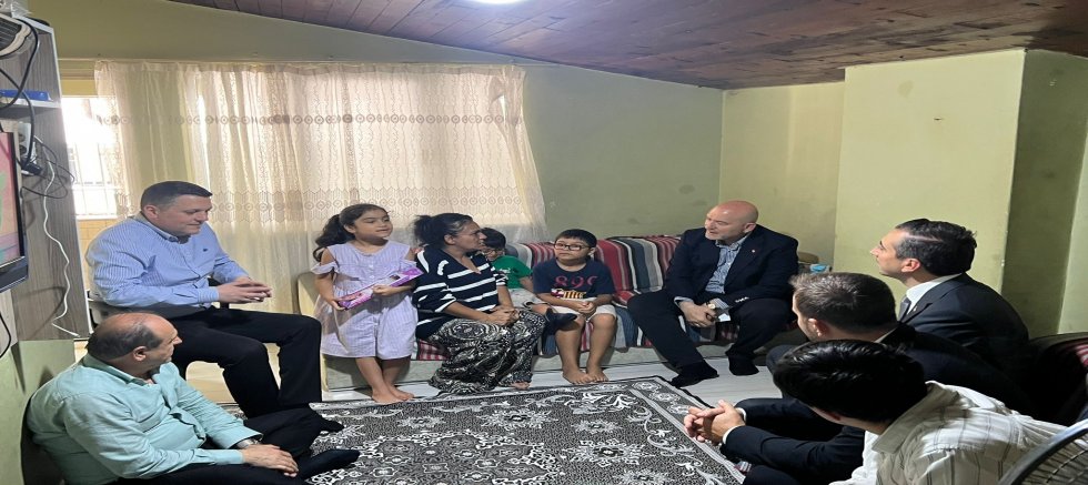 Süleyman Soylu, Şişli'de Vatandaşlarla Ev Ziyaretlerinde Buluştu