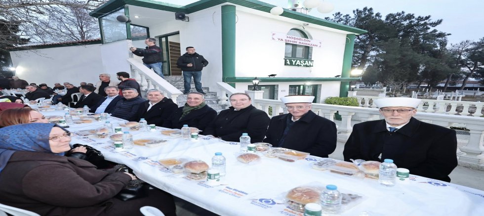 Sultangazi Belediye Başkanı Abdurrahman Dursun’dan Yunanistan İskeçe’de Kardeşlik İftarı