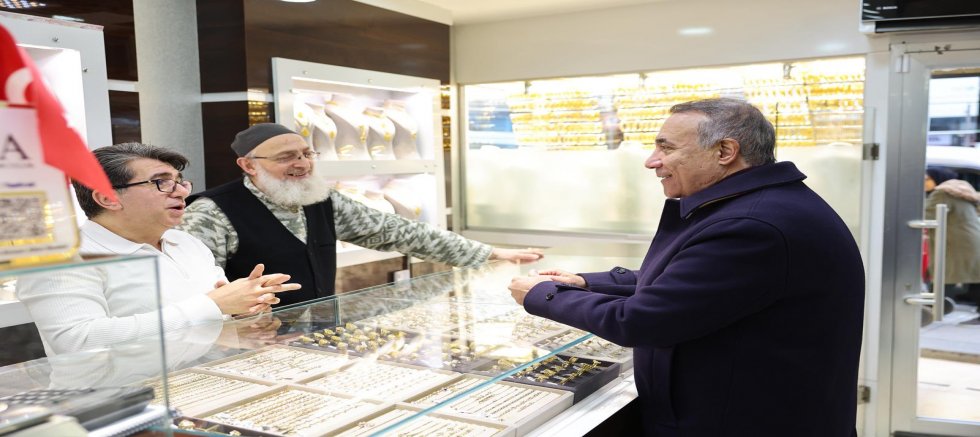 Sultangazi Belediye Başkanı Abdurrahman Dursun Esnaf Ziyaretlerini Sürdürüyor