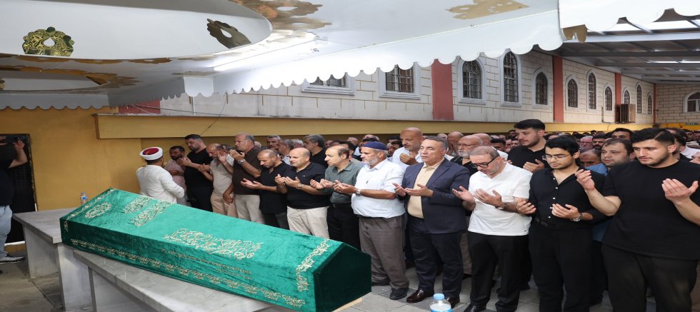 Sultangazi Belediye Başkanı Abdurrahman Dursun, Şehmuz Güzelaydın'ın Cenaze Törenine Katıldı