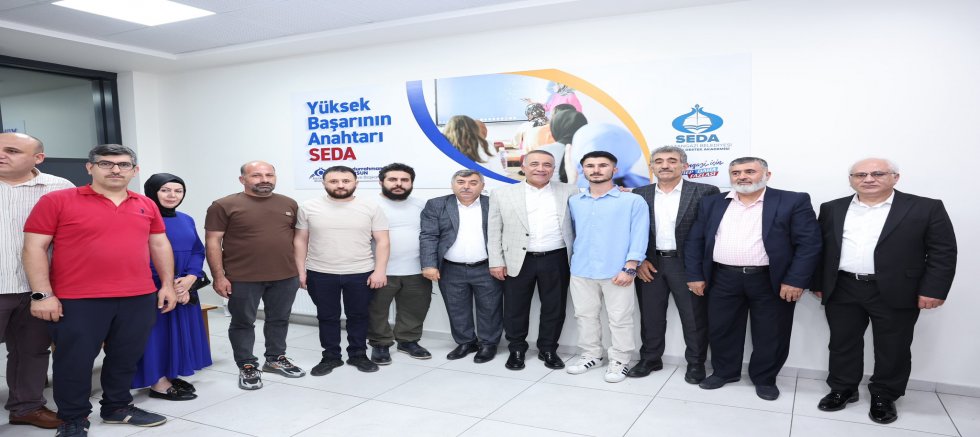 Sultangazi Belediye Başkanı Abdurrahman Dursun, Zübeyde Hanım Mahallesi Danışma Meclisi’nde Vatandaşlarla Buluştu