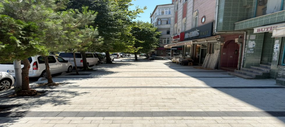 Sultangazi'de 75. Yıl Mahallesi Cumhuriyet Caddesi Prestij Kazanıyor