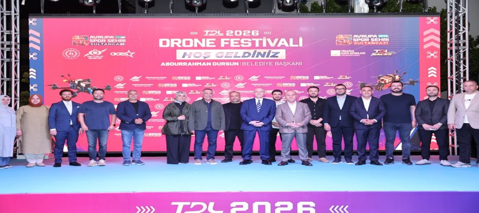 Sultangazi’de Dev Organizasyon! Drone Festivali Nefes Kesti