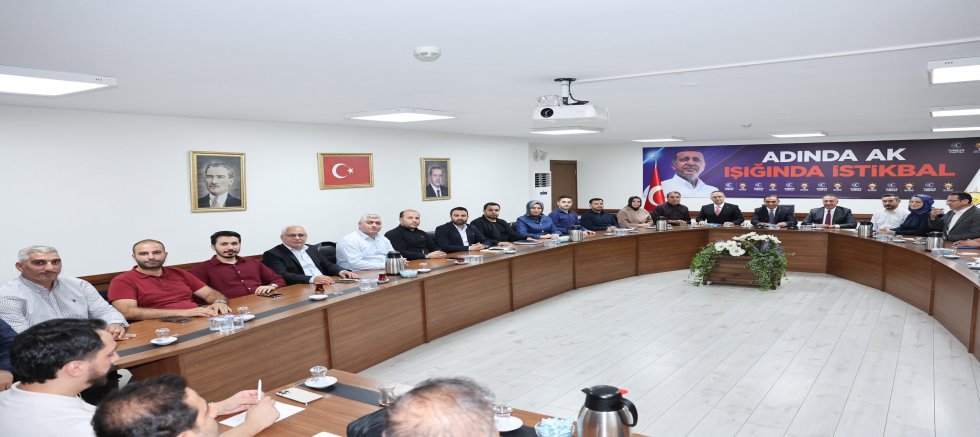 Sultangazi’de Haftalık İlçe Yönetim Kurulu Toplantısı Gerçekleştirildi