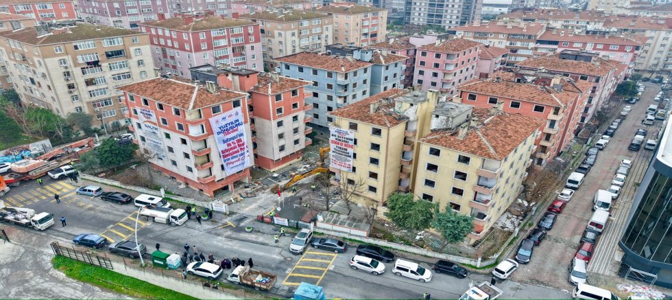 Sultangazi’de Kentsel Dönüşümde Örnek Proje: Ürün Sitesi Yıkıldı