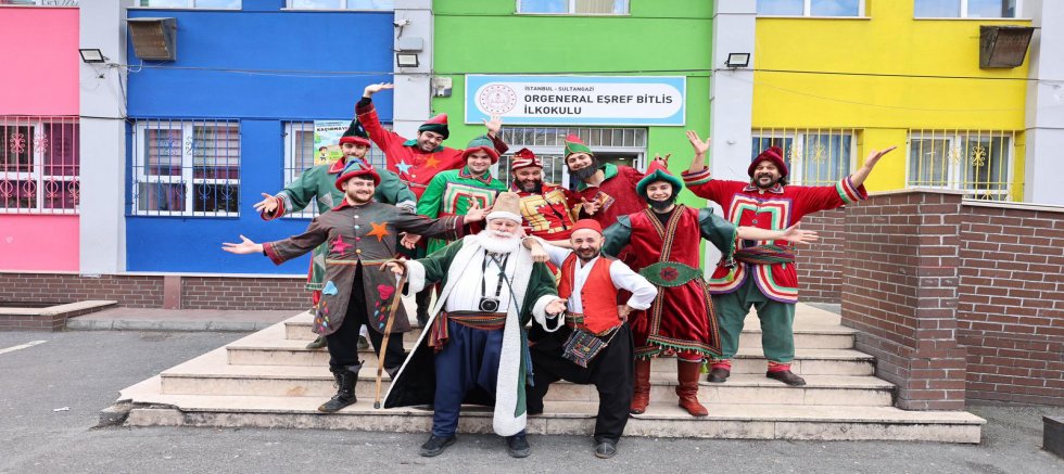 Sultangazi’de Ramazan Eğlencesi Öğrencilerin Ayağına Geldi