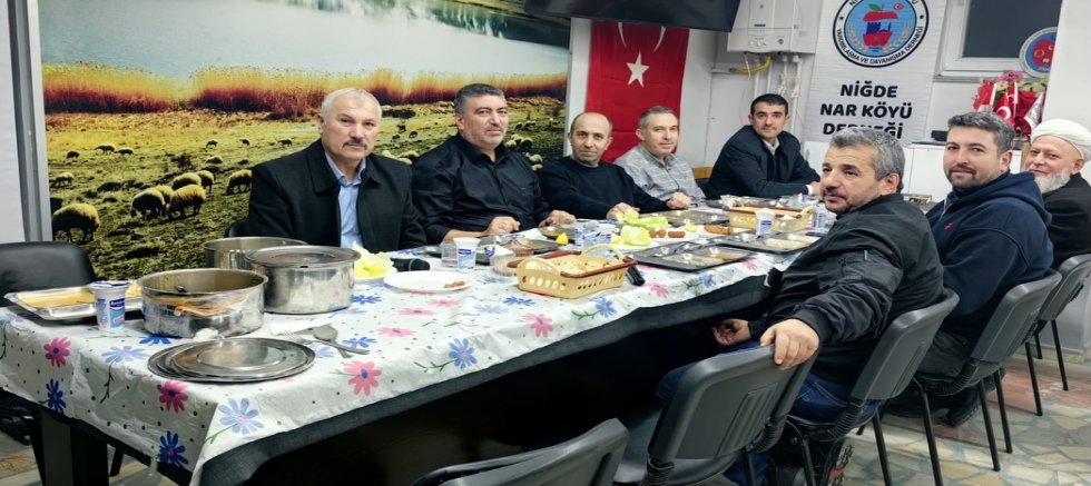 Sultangazi Müteahhitler Derneği Başkanı Azmi Göktaş, Nar Derneği İftar Programına Katıldı