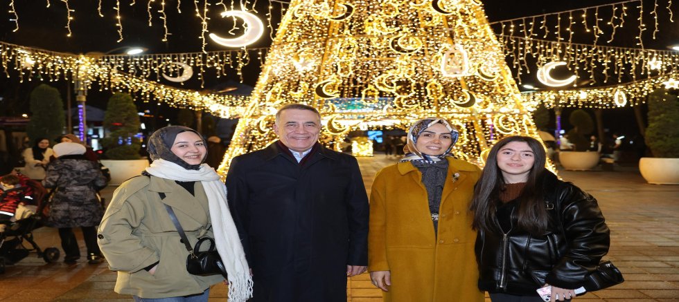 Sultangazi Ramazan Işıkları İlçeyi Aydınlatıyor