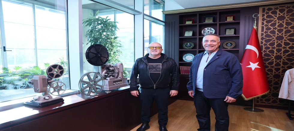 Sultangazi’ye Sinema Tarihi Müzesi Geliyor: Başkan Dursun ve Birol Güven Projeyi Değerlendirdi