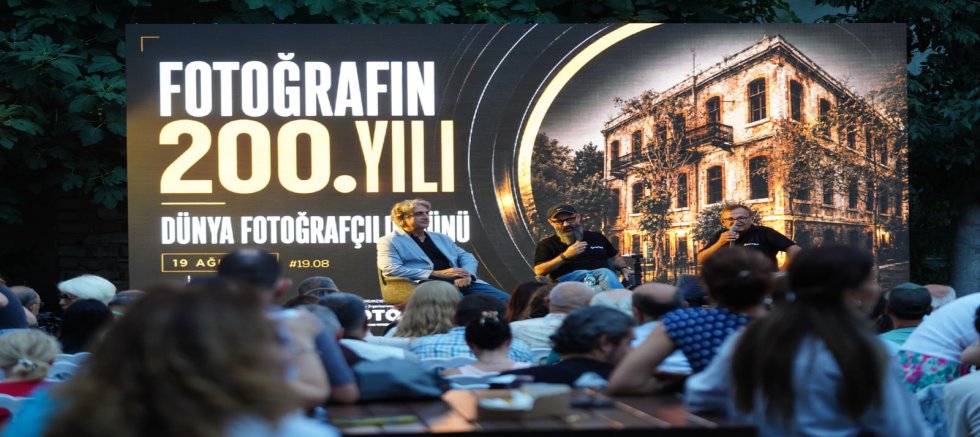 TARİHİ FRANSIZ YETİMHANESİ’NDE FOTOĞRAFIN 200. YILINA ÖZEL BELGESEL GÖSTERİMİ
