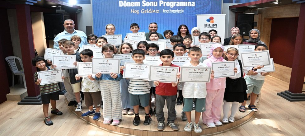 TÜBİTAK YAZ AKADEMİSİ İKİNCİ DÖNEM MEZUNLARINA BELGELERİ TAKDİM EDİLDİ
