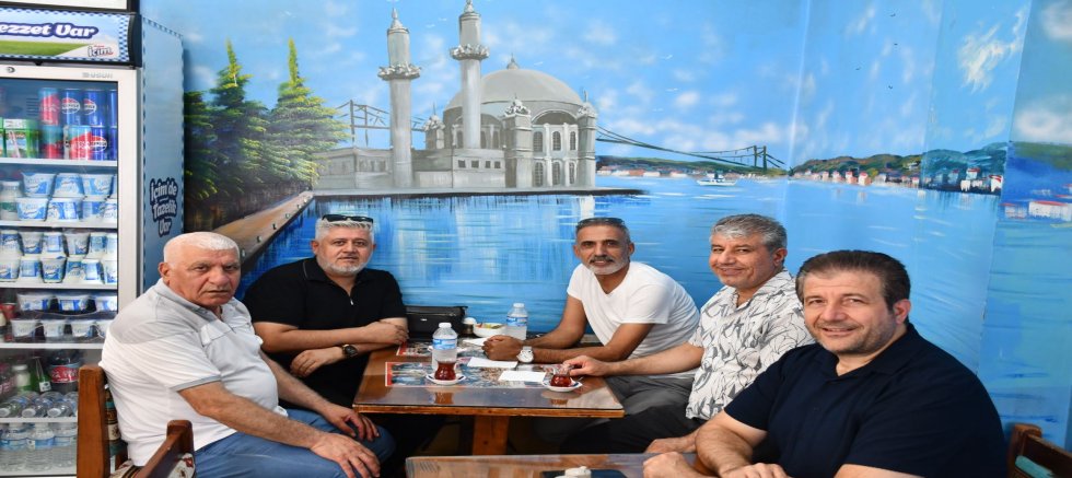 Ünlü Sanatçılar Aynı Sofrada Buluştu: Sanatın ve Dostluğun Unutulmaz Gecesi
