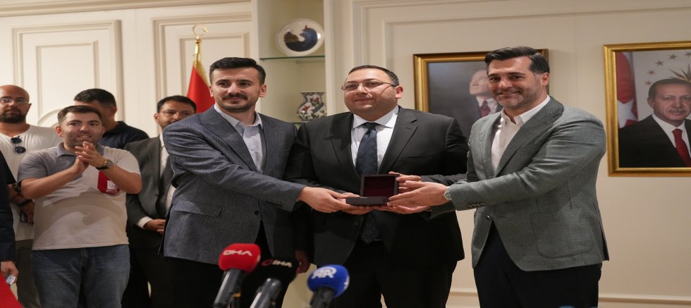 Üsküdar Belediye Başkan Vekili Dündar Ziya Gültekin Belediye Personeliyle Buluştu