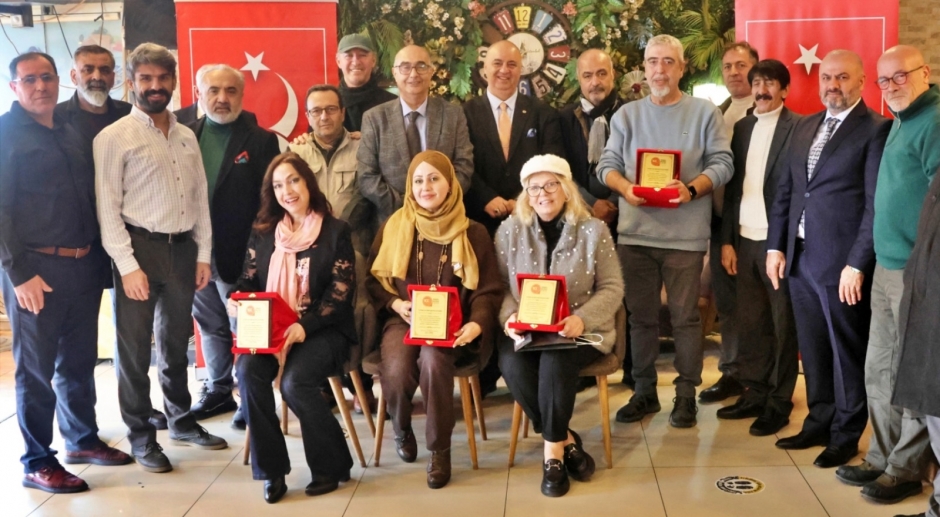 YGD'den Gazetecilere Stratejik Destek