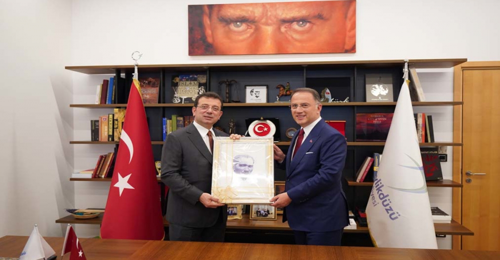 Mehmet Murat Çalık'tan Ekrem İmamoğlu çağrısı