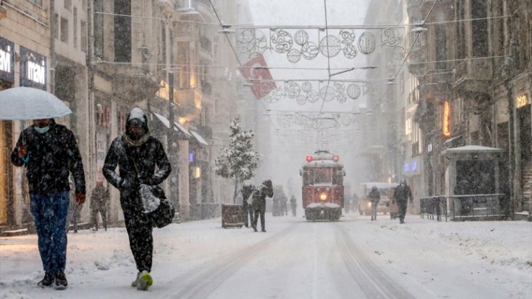 Meteoroloji uzmanı tarih verdi: İstanbul'a kar geliyor!