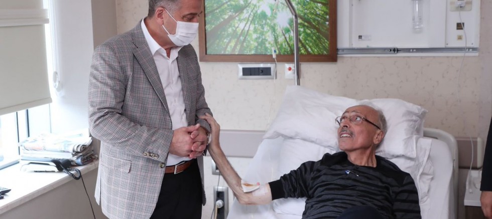 Mustafa Çeştan tedavi gördüğü hastanede hayatını kaybetti