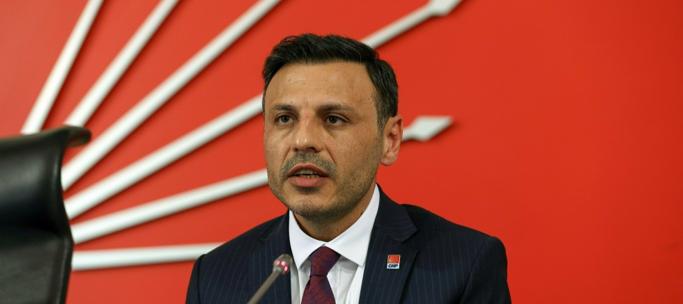 Özgür Çelik: 