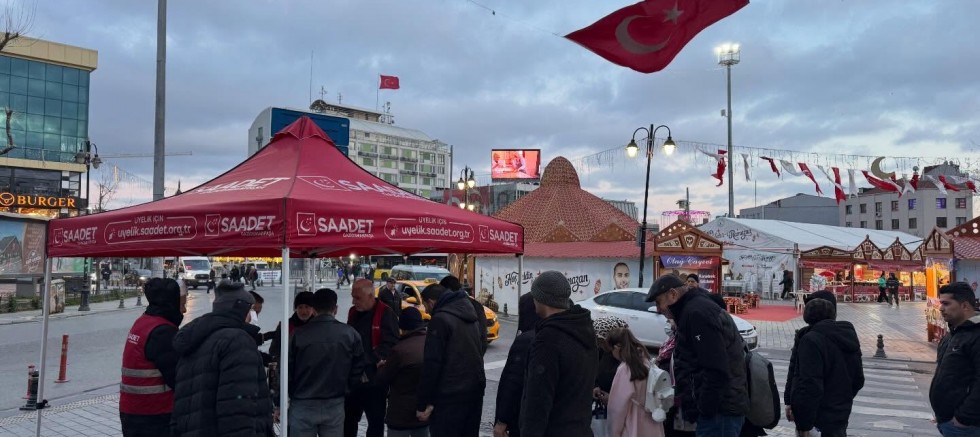 Saadet Partisi Gaziosmanpaşa İlçe Başkanlığı’ndan “İftara 7 Kala” Çorba İkramı
