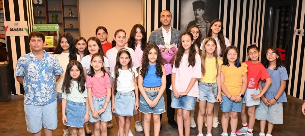 SANAT AKADEMİSİ YIL SONU ŞENLİĞİ BÜYÜK İLGİ GÖRDÜ