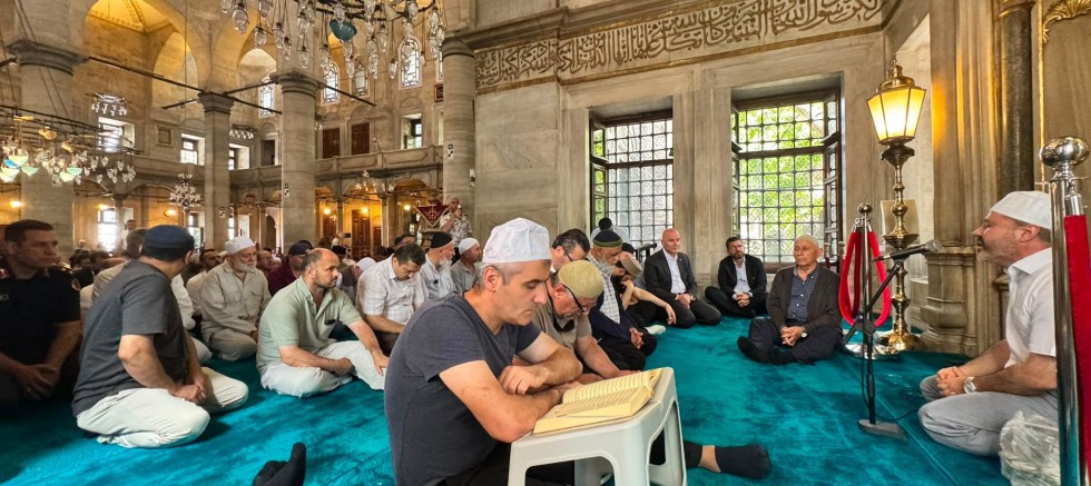Süleyman Soylu, 15 Temmuz Şehitleri İçin Eyüp Sultan Camii'ndeki Mevlid Programına Katıldı
