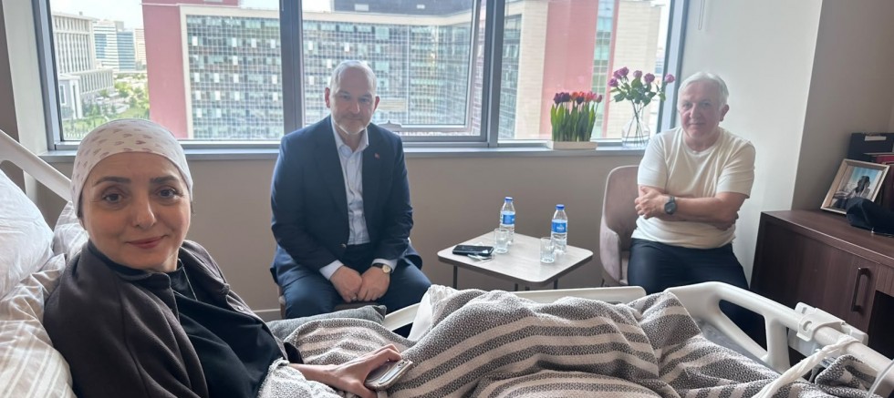 Süleyman Soylu’dan Cumhurbaşkanı Başdanışmanı Saadet Oruç’a Geçmiş Olsun Ziyareti