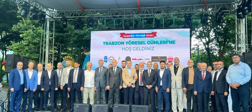Süleyman Soylu, Eyüpsultan Trabzonlular Derneği Kültür Festivali'nde Hemşehrileriyle Buluştu