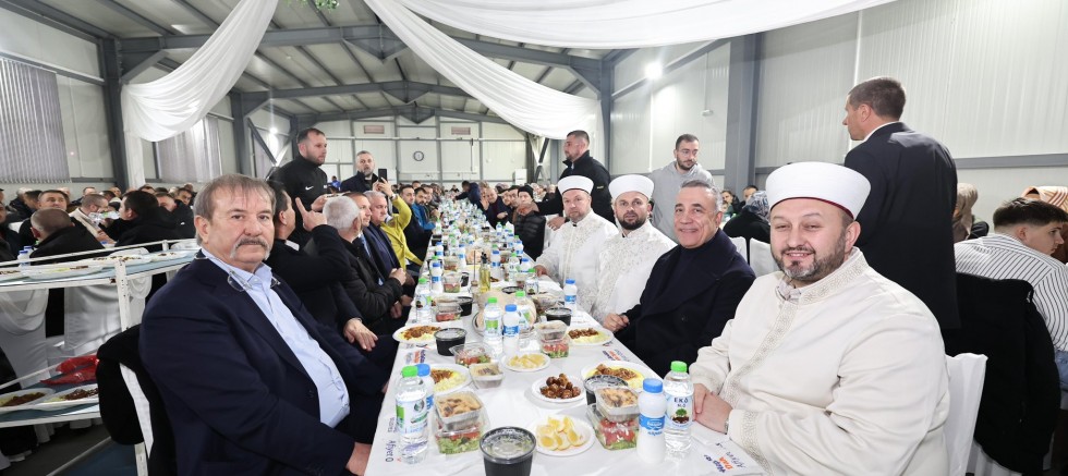 Sultangazi Belediye Başkanı Abdurrahman Dursun, Blagoevgrad’da Soydaşlarla İftar Sofrasında Buluştu