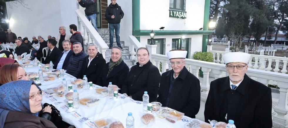 Sultangazi Belediye Başkanı Abdurrahman Dursun’dan Yunanistan İskeçe’de Kardeşlik İftarı