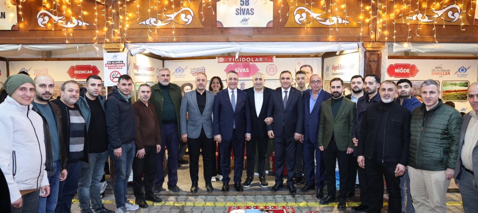 Sultangazi Belediye Başkanı Abdurrahman Dursun, Ramazan’da Sivaslı Hemşerileriyle Buluştu