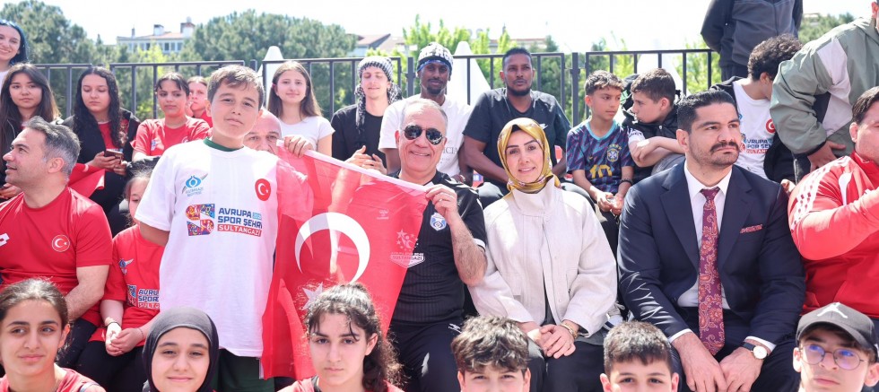 Sultangazi’de 3X3 Basketbol Coşkusu: Başkan Abdurrahman Dursun Tüm Vatandaşları Turnuvaya Davet Etti